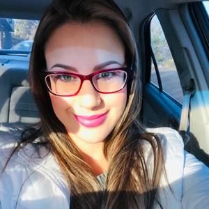 Meet your Posher, Carli